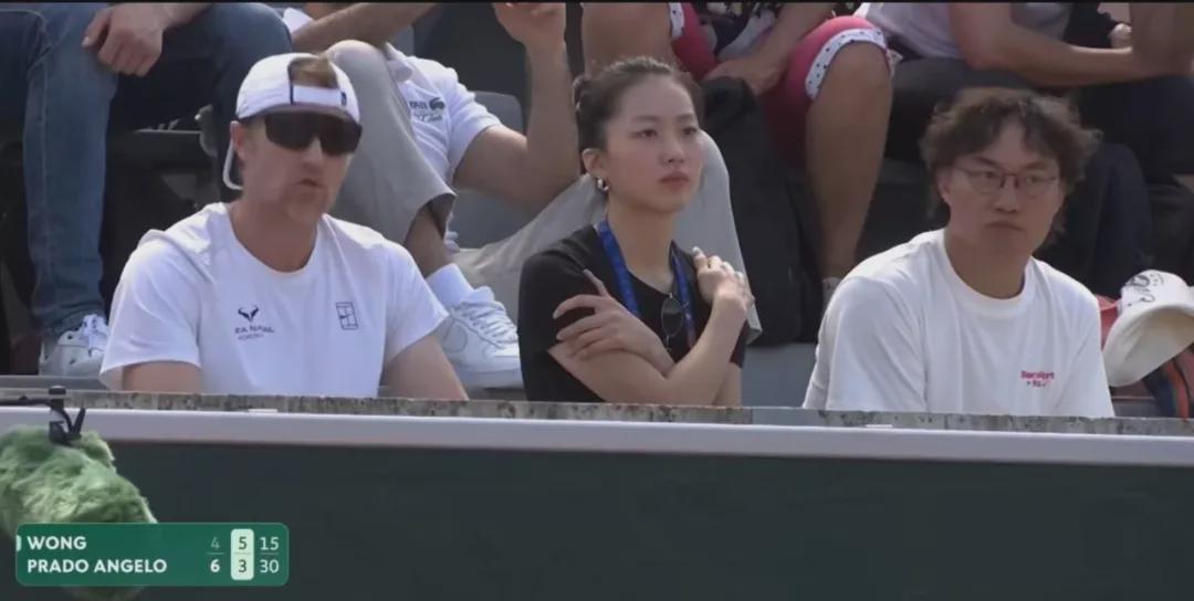 九游体育网球运动员黄泽林承认与陈奕迅女儿陈康堤分手：结束啦，今后专心打球，“离陈奕迅越来越远了”